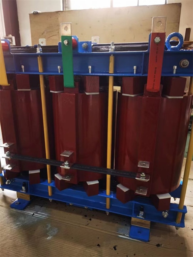 湘潭KS11-2000KVA矿用变压器